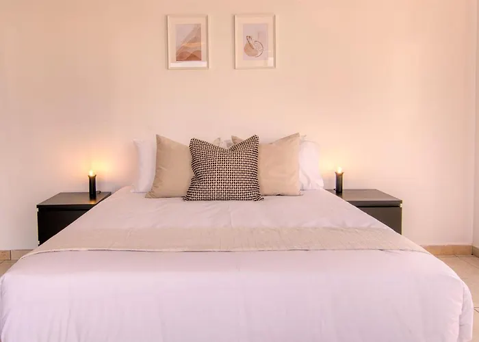 Phaedrus Living: Flat 102 *